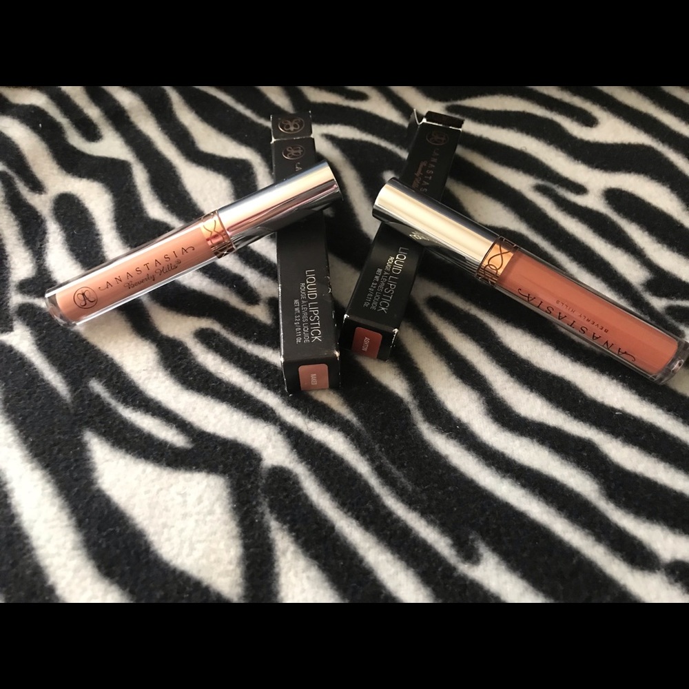 2 NIB ABH Liquid Lipsticks shades Ashton & Naked